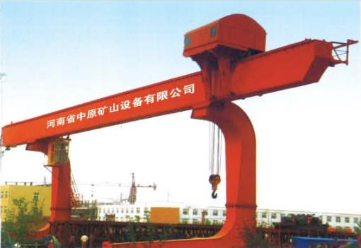 C型門式起重（chóng）機