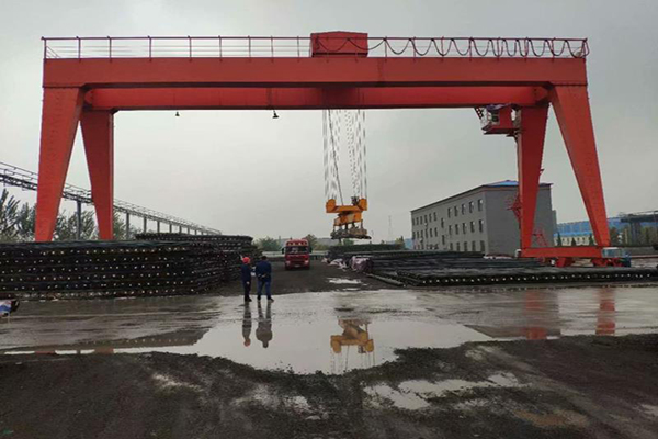 防爆（bào）門式起重機